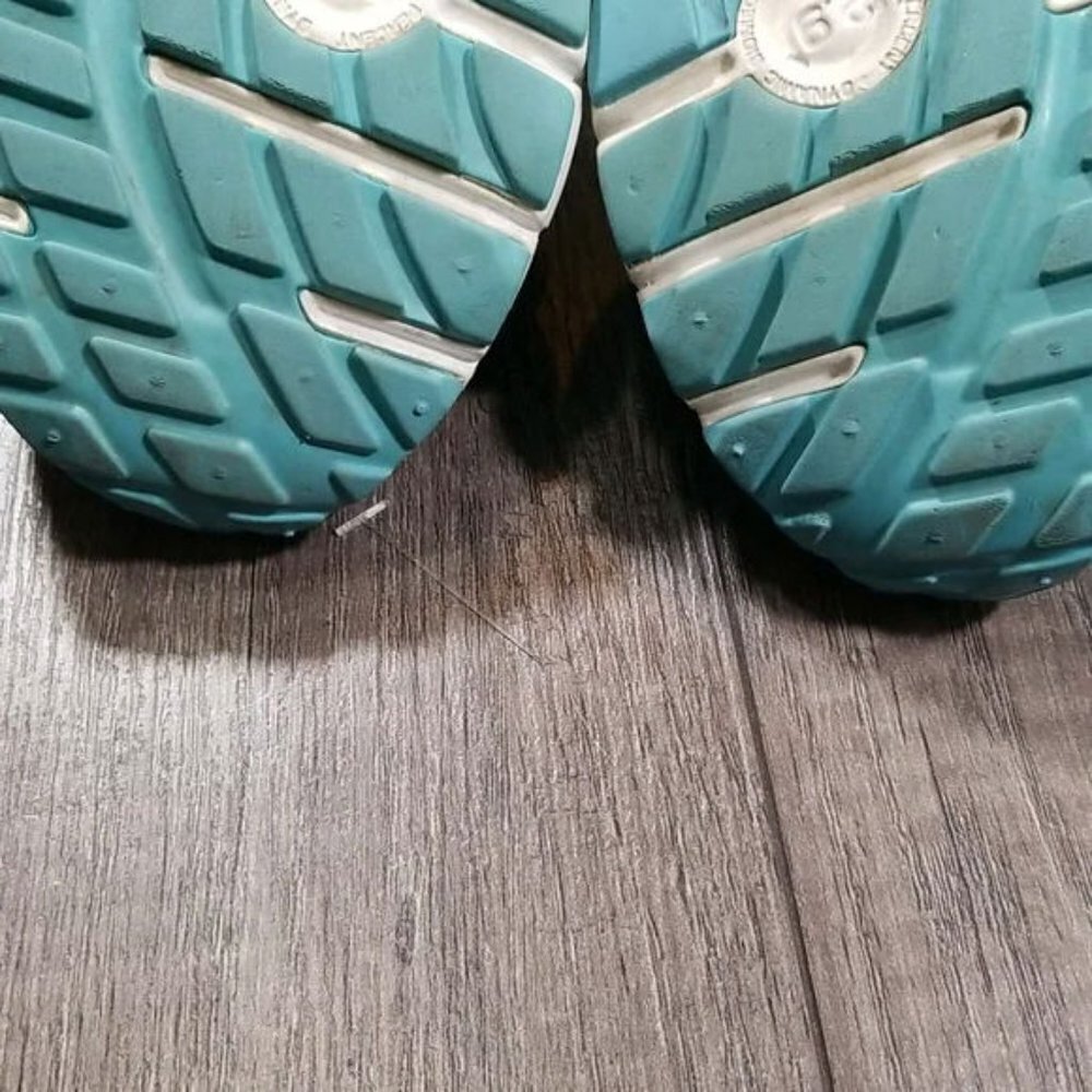 Women's Reebok One Guide Sneakers Size 7 - Picture 7 of 9